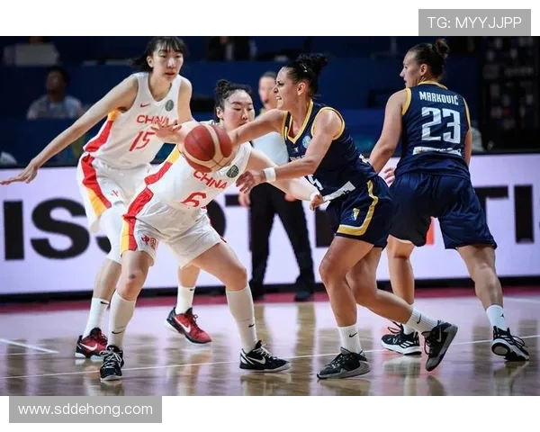 成都与重庆极限运动队赛后复盘探讨团队配合与战术执行的成功与不足